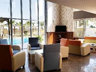 Acropol מלון 3*